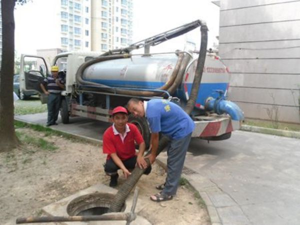 白石洲马桶疏通（白山马桶疏通）
